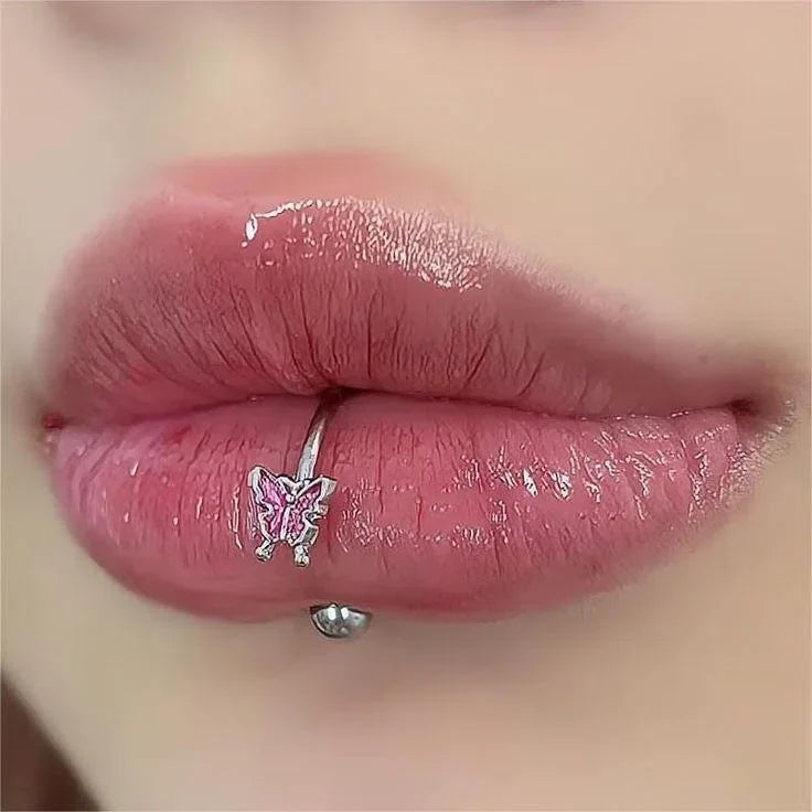 The Complete Guide to Snake Bite Piercings: Pain, Healing & Jewelry