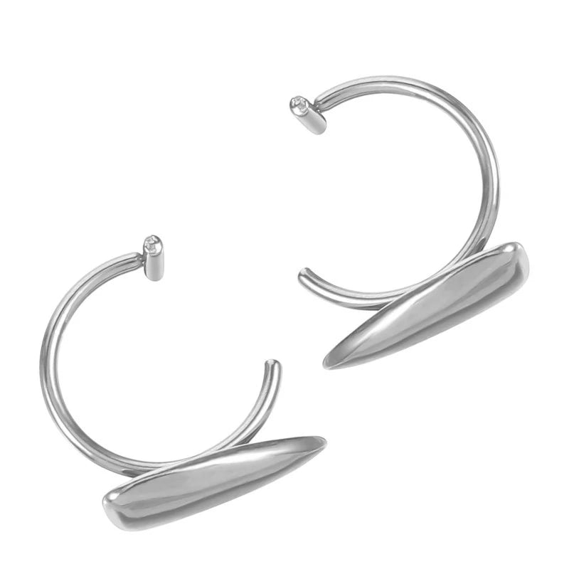 1 PCS Fake Lip Rings Stainless Steel Wolf Teeth Piercing Jewelry Vampire Tooth