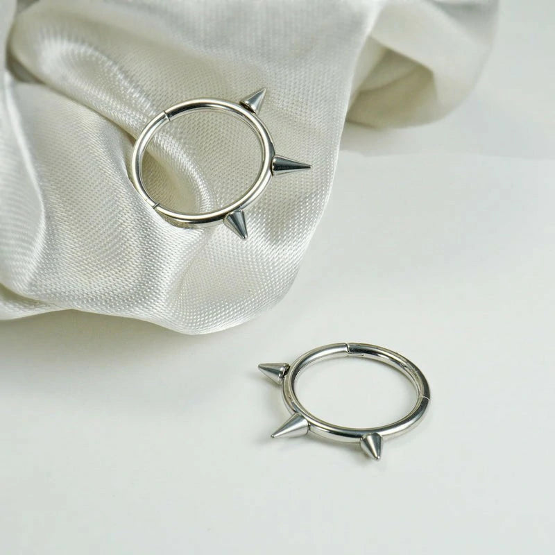 Spike Clicker Snake Bite Jewelry Labret Jewelry for Lip Piercing Cartilage Hoop Earrings